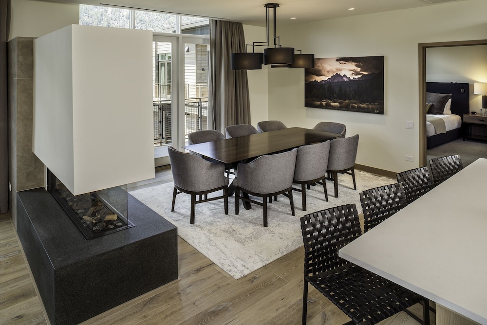 Limelight Hotel Ketchum - photo 32