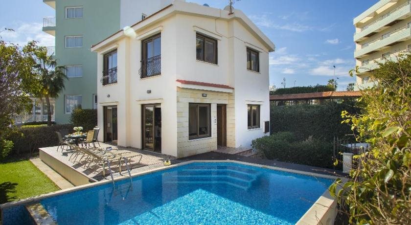 Buena Vista Villa — 4-Star Luxury Hotel in Ayia Napa, Cyprus