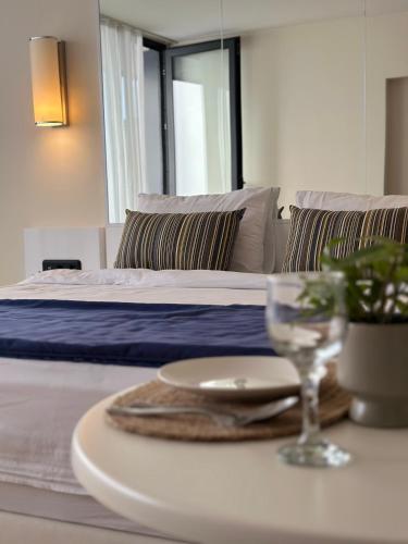 Special Sea View Aparthotel In Orbi City