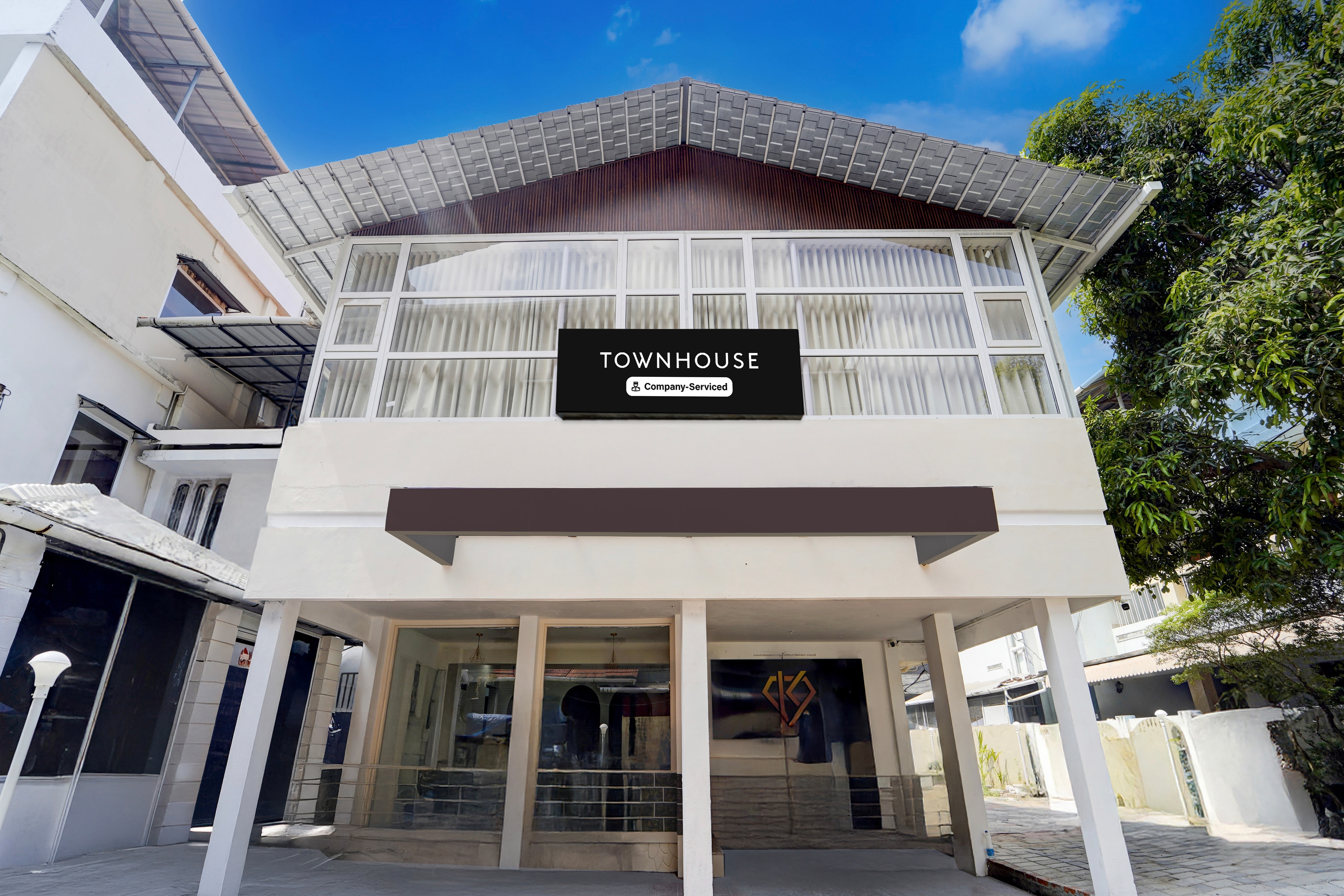 Townhouse Deshabhimani Road Kaloor Kochi — 4-Star Luxury Hotel in Cochin, India