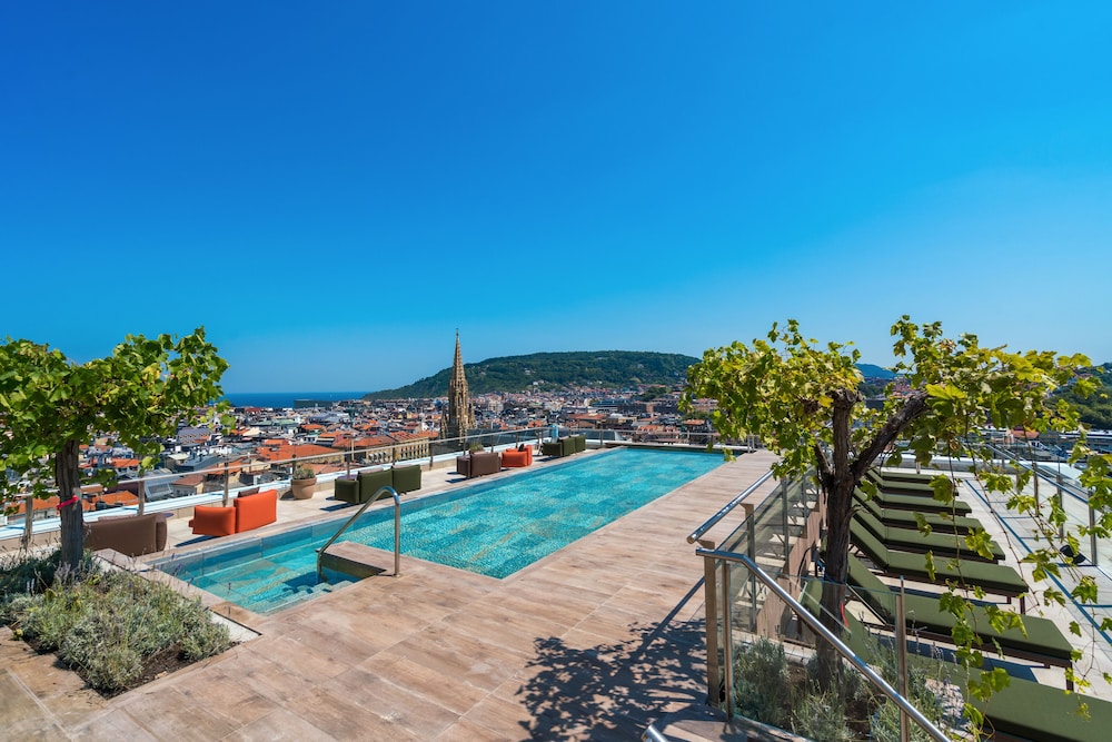 Catalonia Donosti — 4-Star Luxury Hotel in San Sebastian, Spain