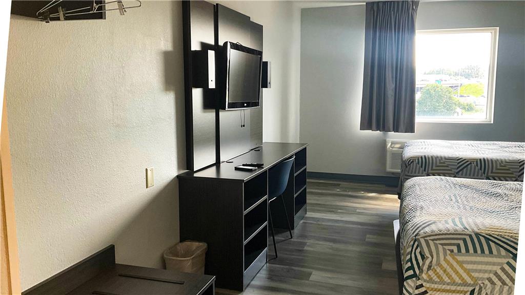 Motel 6 Hollywood - photo 16