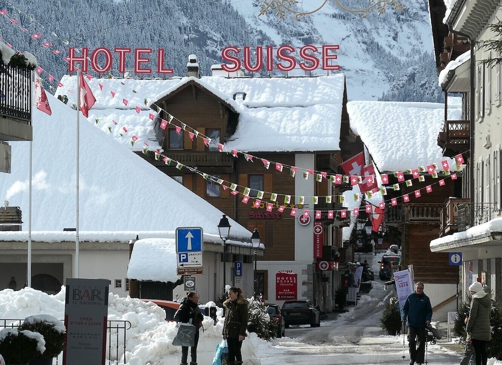 Hotel Suisse - carbon neutral hotel in Champery