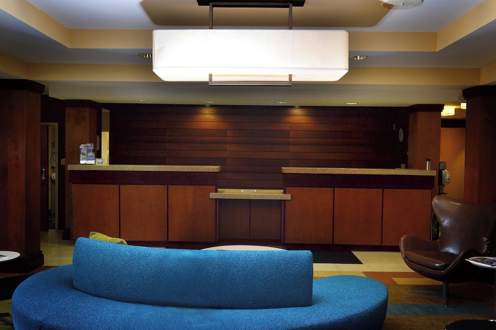 Fairfield Inn & Suites Marriott Effingham - photo 2