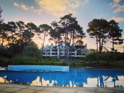 Green Park penthouse 2 dormitorios — 4-Star Luxury Hotel in Punta Del Este, Uruguay
