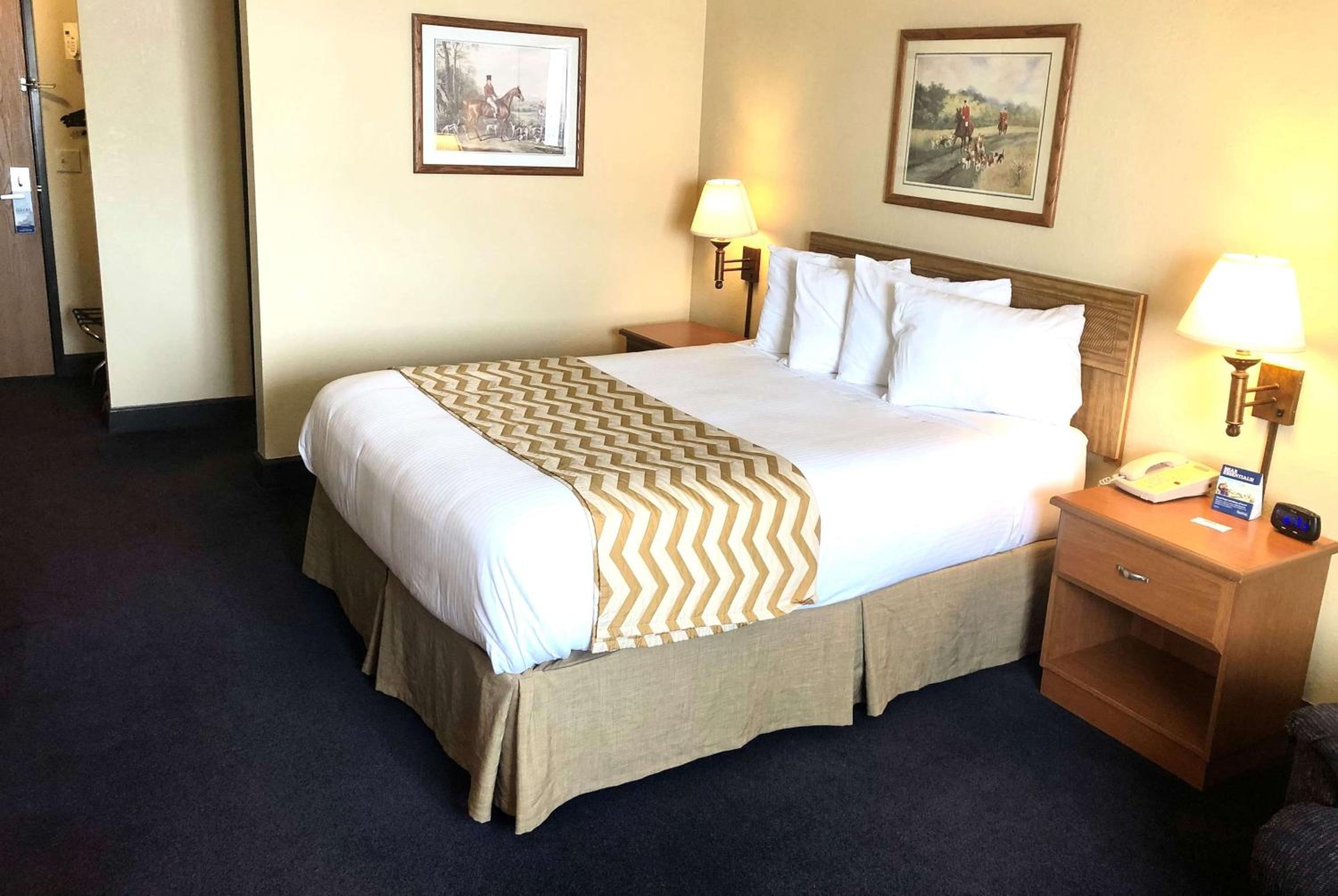 Travelodge by Wyndham Grand Island - photo 13