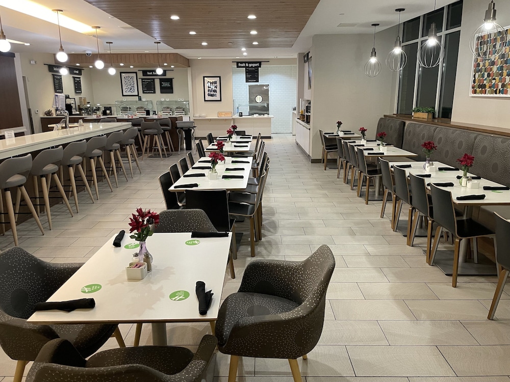Holiday Inn Atlanta Gas South Arena Area by IHG - photo 19