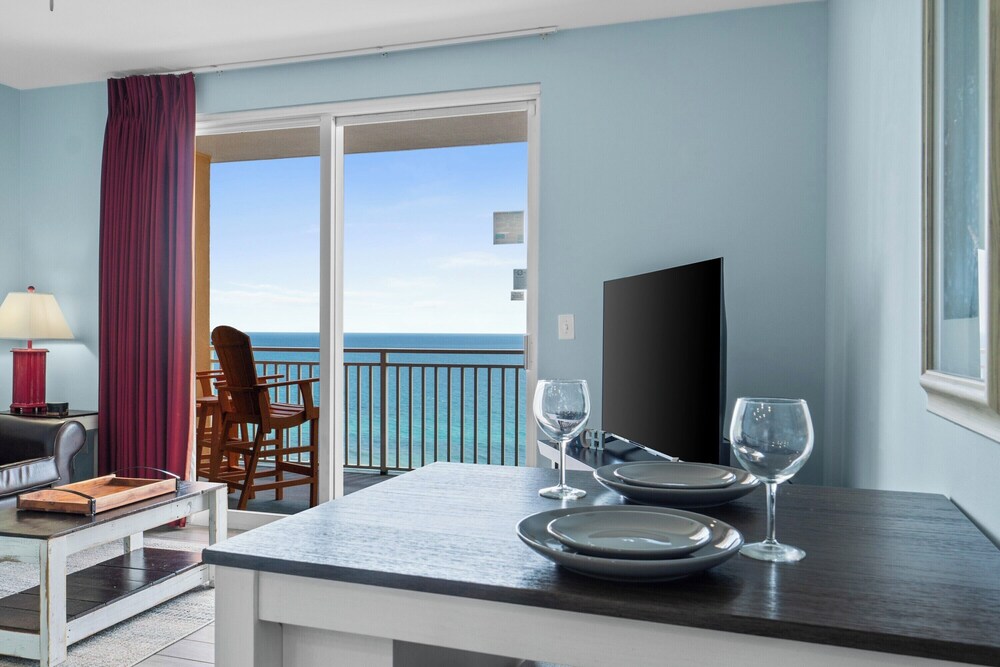 Splash Beach Resort by Book That Condo - photo 38