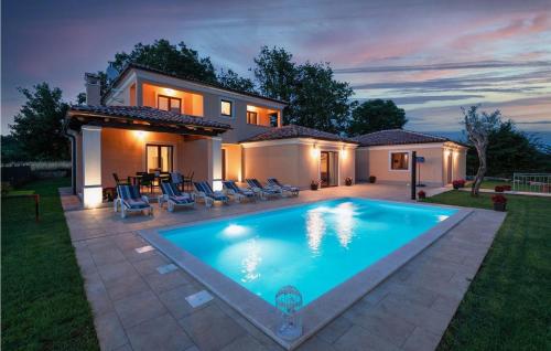 Villa Re — 4-Star Luxury Hotel in Svetvincenat, Croatia