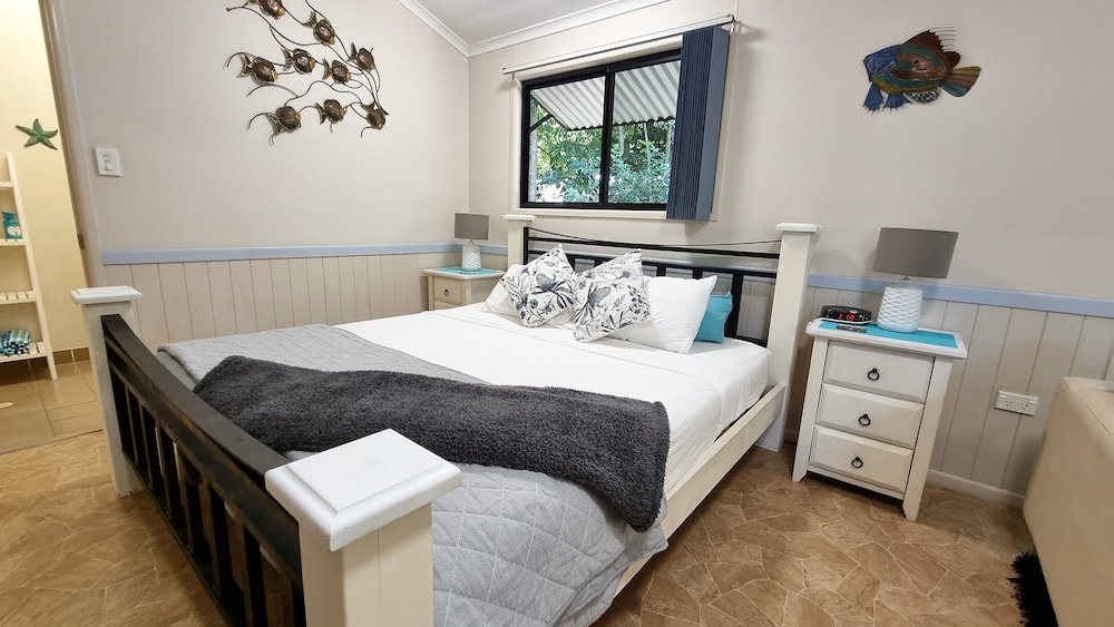 Boutique Bungalows — 4-Star Luxury Hotel in Wongaling Beach, Australia
