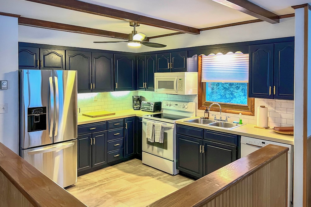 Vacation Rental Home 2 Mi to Windham Mountain - photo 11