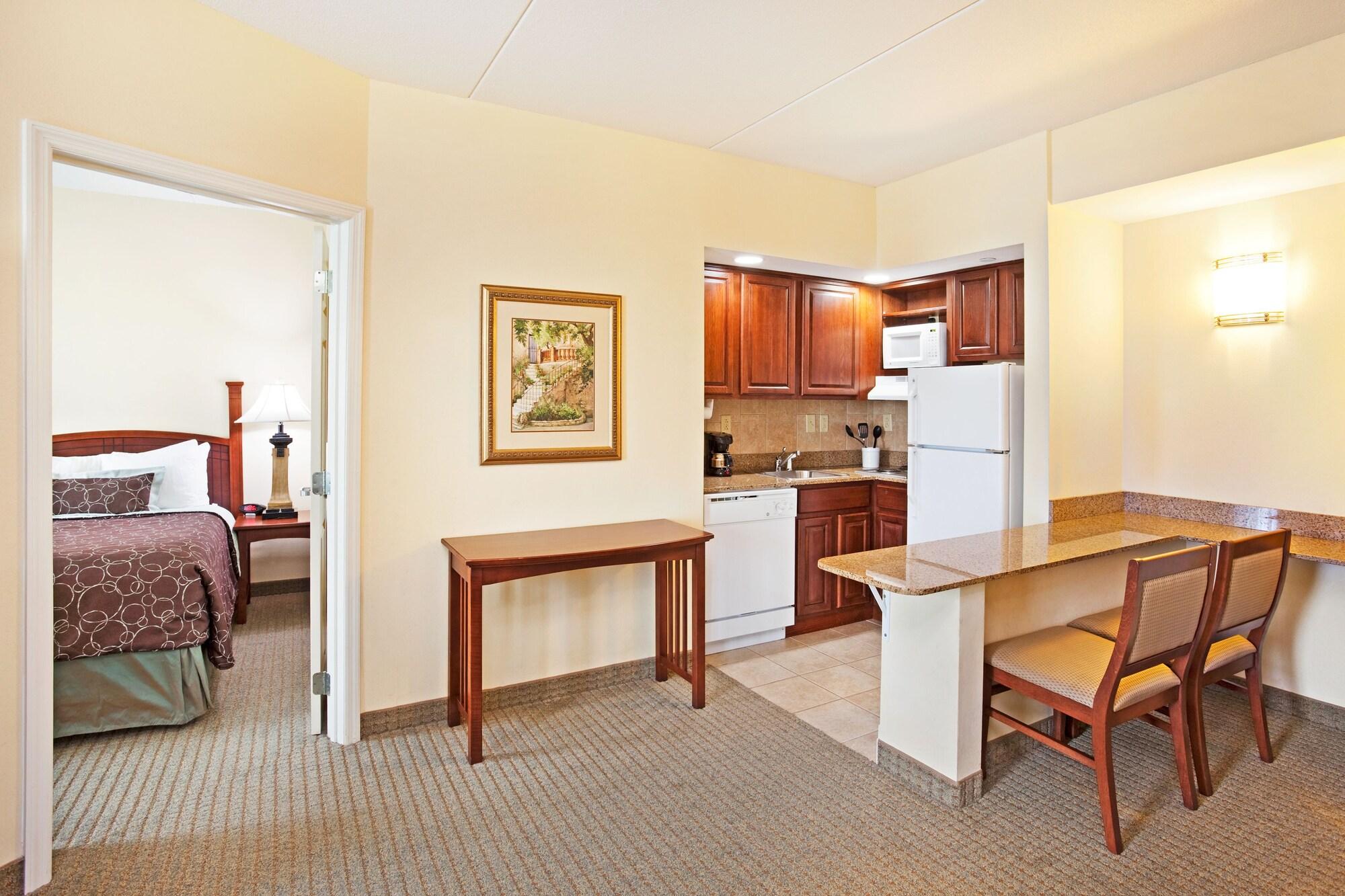 Staybridge Suites Oak Ridge by IHG - photo 15