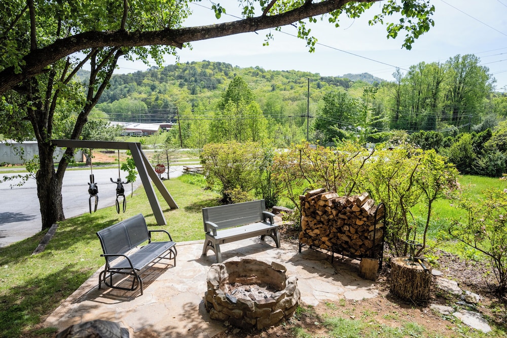 Mountain Aire Cottages & Inn - photo 323