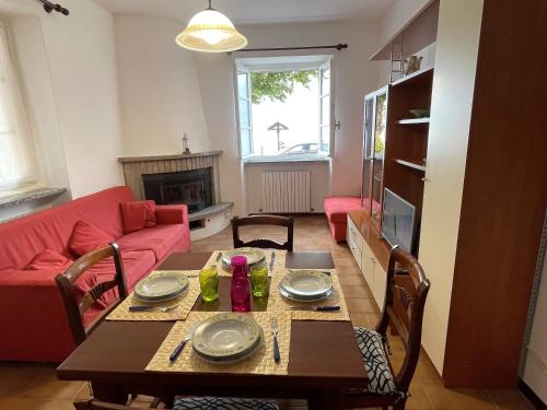Colico Vista lago charme Affitti Brevi Italia — 4-Star Luxury Hotel in Colico Piano, Italy