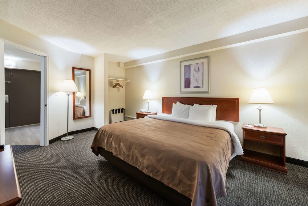 Quality Inn Bradley Bourbonnais - photo 7
