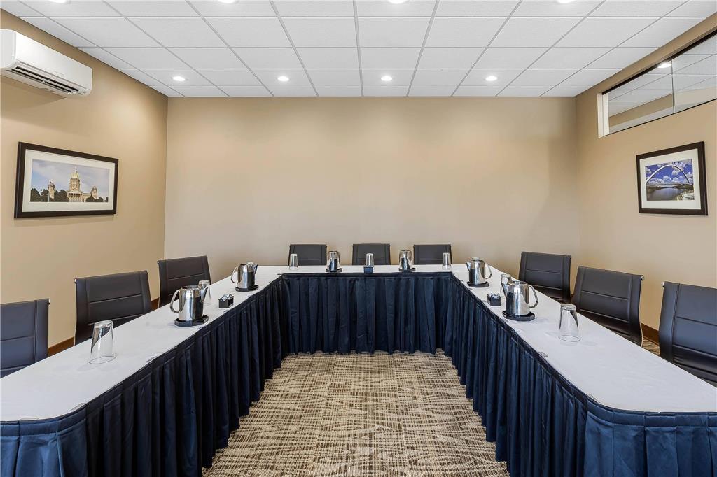 Comfort Inn & Suites Event Center - photo 20