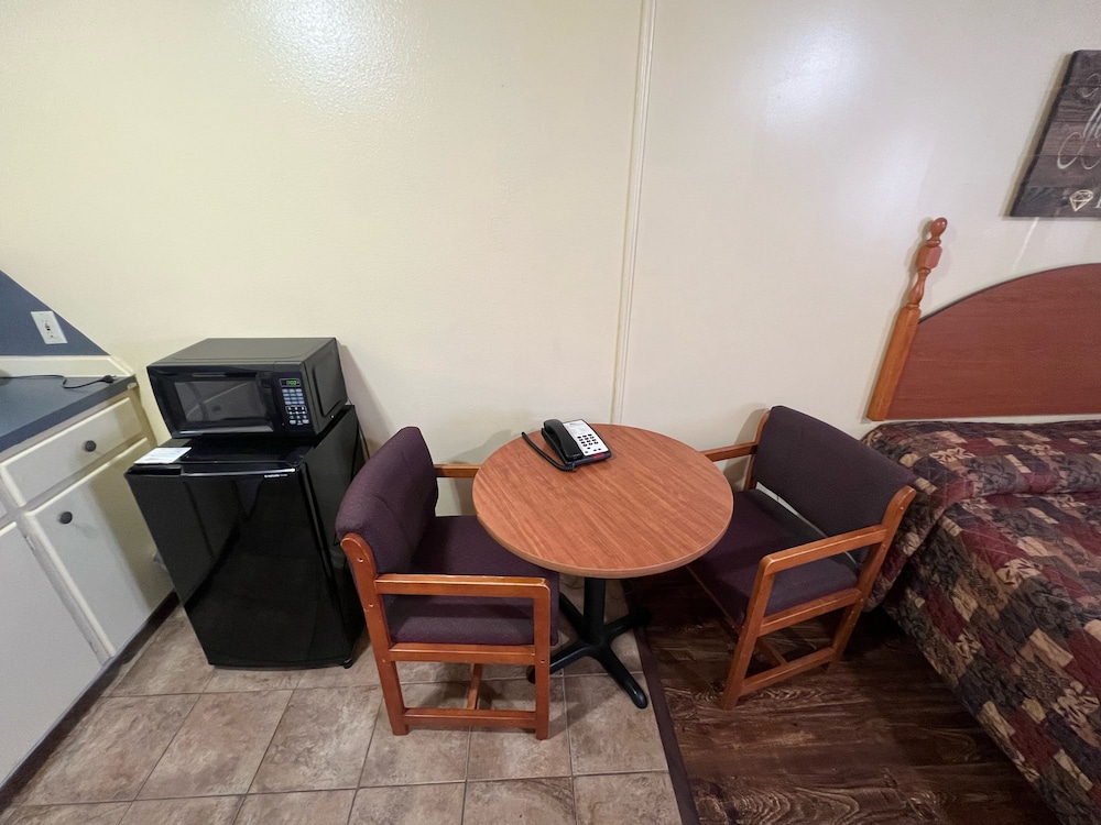 Yellow Diamond Inn - photo 15