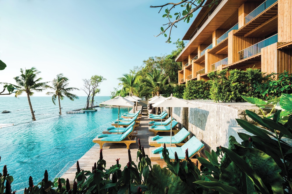 Cape Dara Resort — 5-Star Luxury Hotel in Pattaya, Thailand