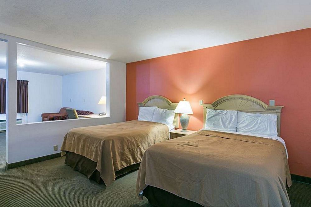 Rodeway Inn & Suites Enterprise - photo 15