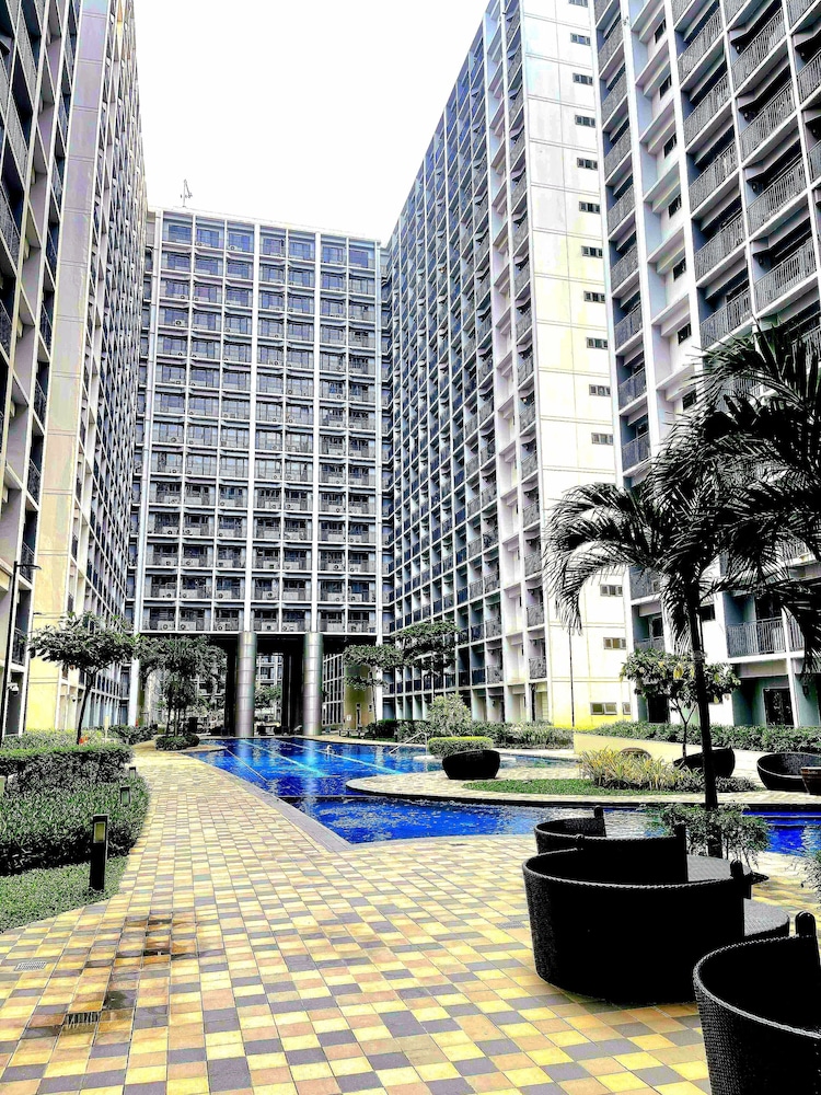 Del Rosario Place Shore 2 Residence — 4-Star Luxury Hotel in Manila, Philippines