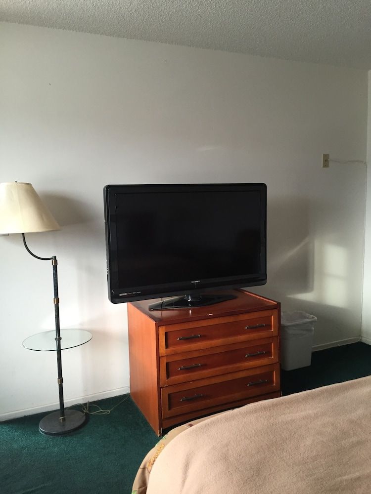 Lax Suites - photo 24