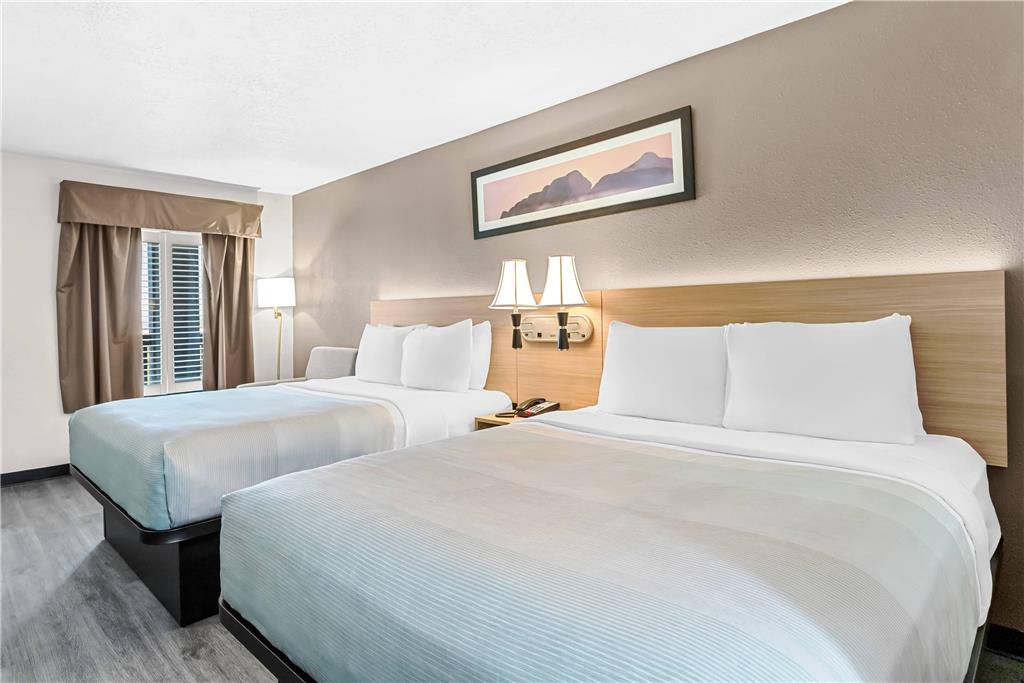 Quality Inn & Suites Albuquerque - photo 23