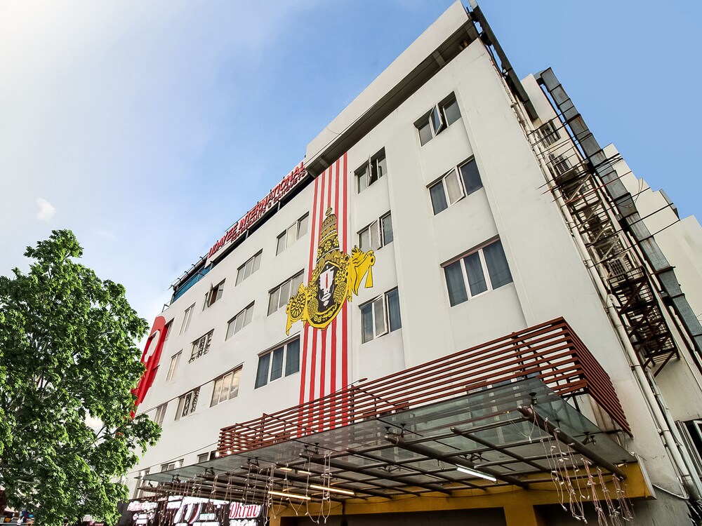 OYO Flagship 060 Near Railway Station in Tirupati, India