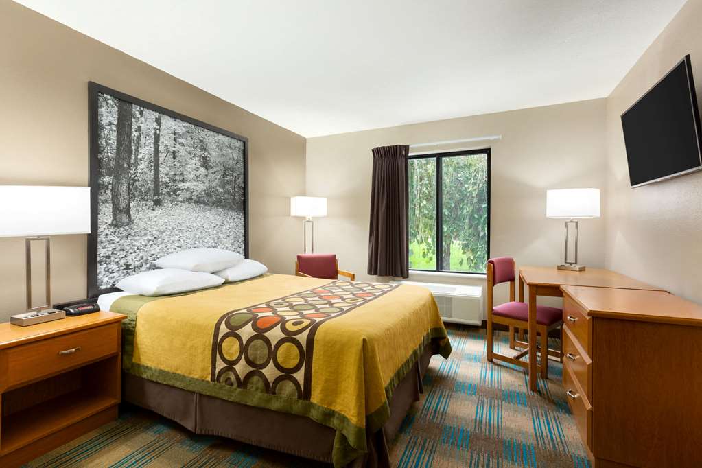 Super 8 by Wyndham Hannibal - photo 11