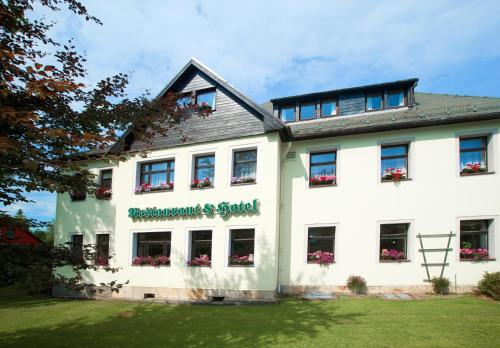 Ferienhotel Augustusburg in Augustusburg, Germany