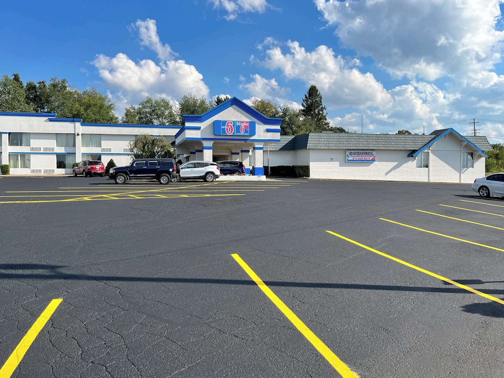 Studio 6 Suites Clarion PA — hotel in Clarion
