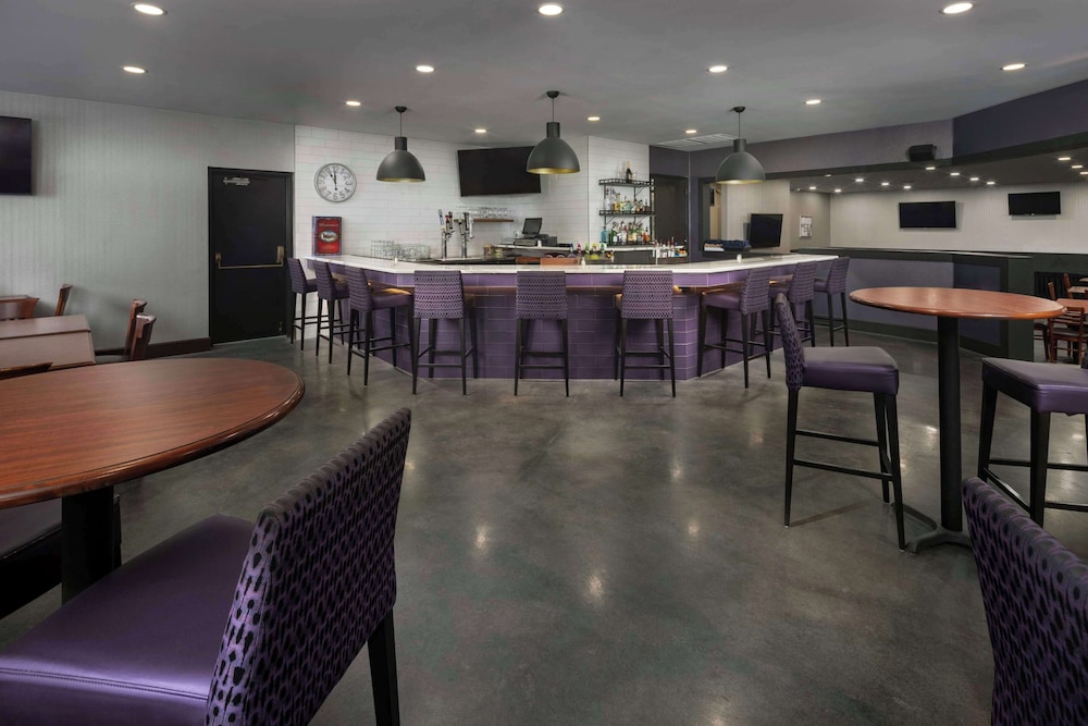 DoubleTree by Hilton Manhattan KS - photo 34