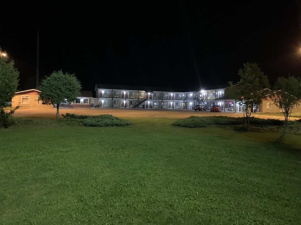 Rodeway Inn Pine River - photo 13