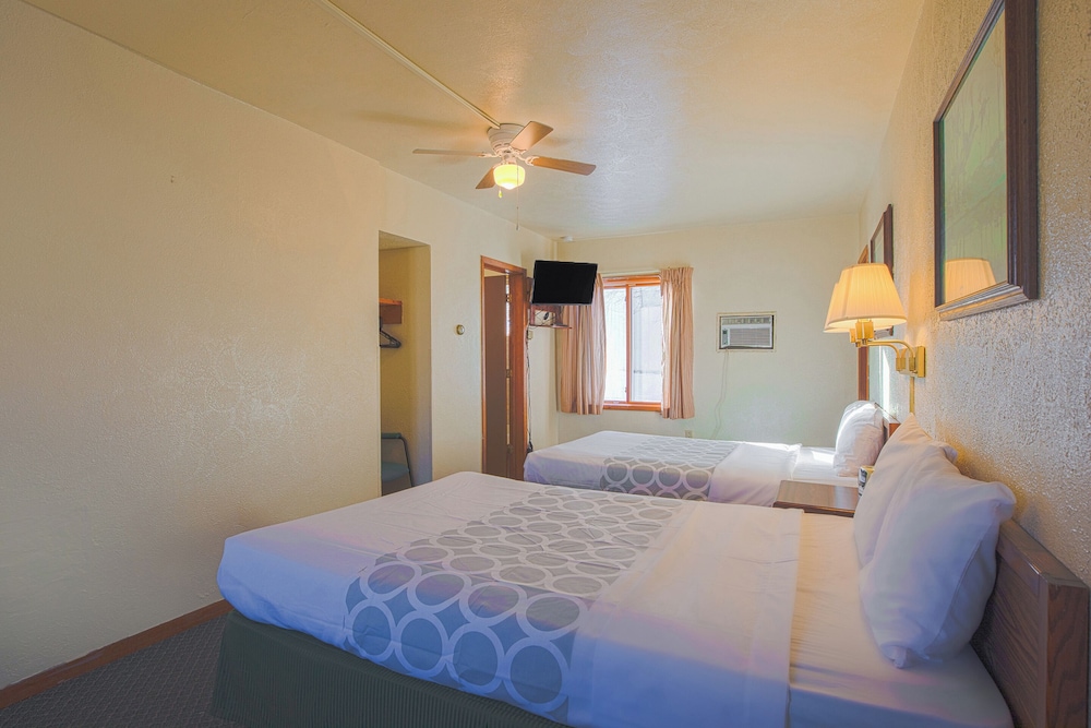 Love Hotels Silver Street by OYO at Hurley WI - photo 33