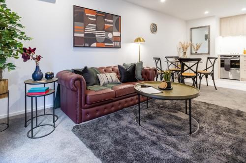 Designer Detailing in the CBD: 2 bed 2.5 bath — 4-Star Luxury Hotel in Christchurch, New Zealand