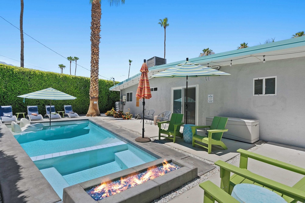Modern Heart Oasis With Pool — 4-Star Luxury Hotel in Palm Springs, United States