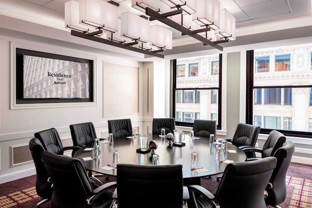 Residence Inn Chicago Downtown Loop - photo 62