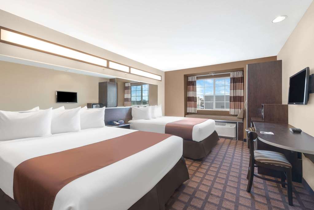 Microtel Inn & Suites By Wyndham Midland - photo 10
