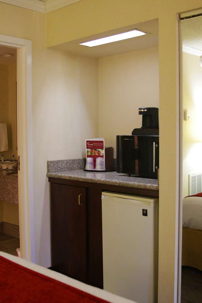 Best Western Galleria Inn & Suites - photo 18