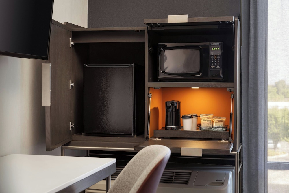 Courtyard by Marriott Cleveland TN - photo 4