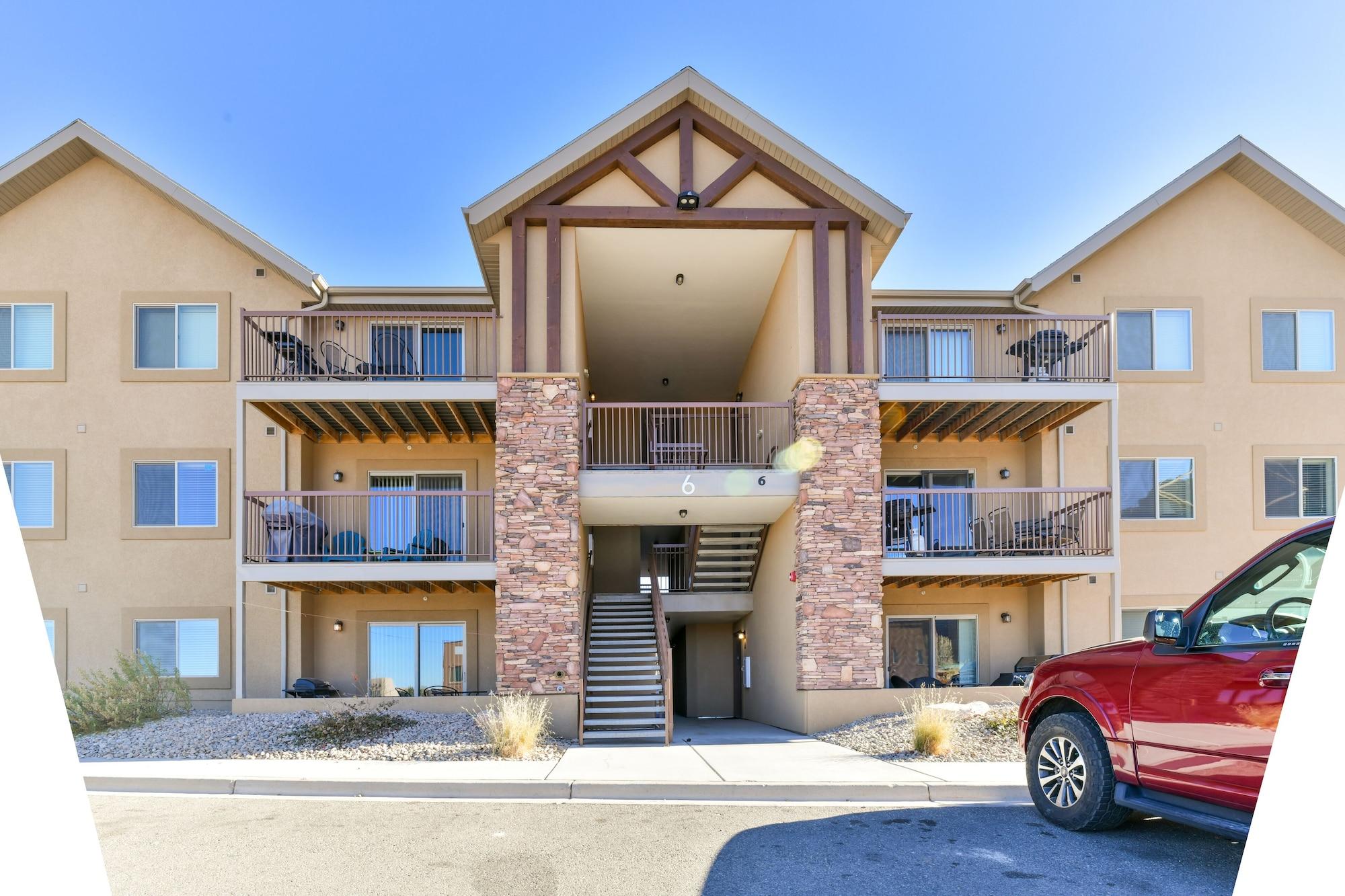 Moab Redcliff Condos Dean RE — 4-Star Luxury Hotel in Moab, United States
