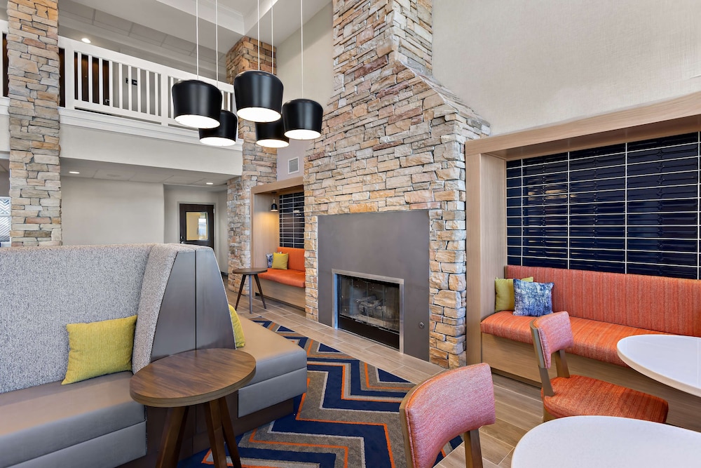 Hampton Inn & Suites by Hilton Petoskey - photo 68