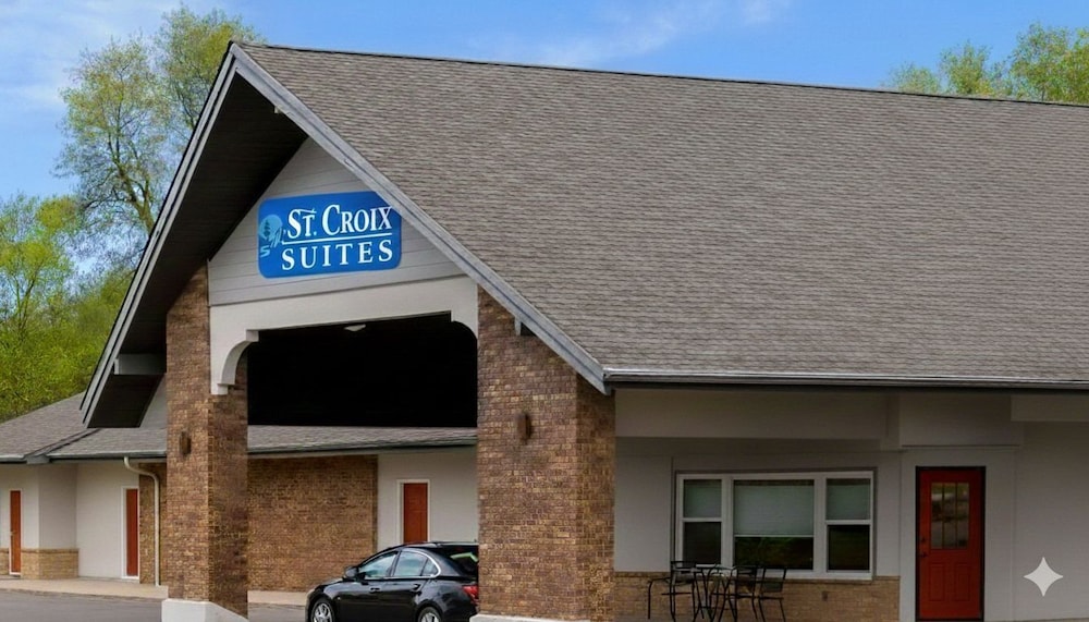 St. Croix Suites St. Croix Falls — hotel in Saint Croix Falls