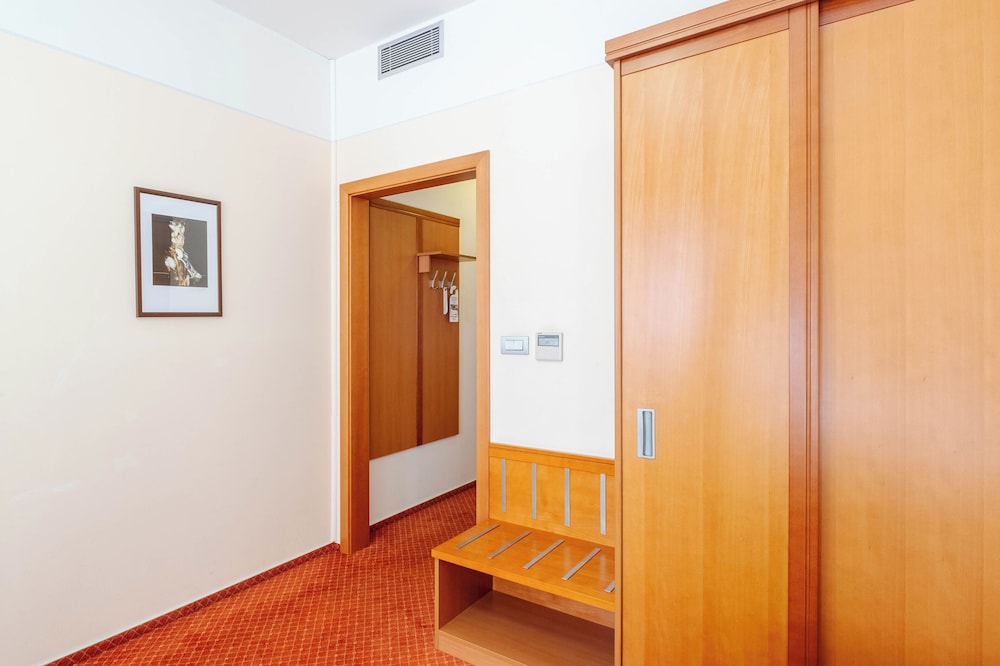 Hotel Slovan — Jesenik — photo 2