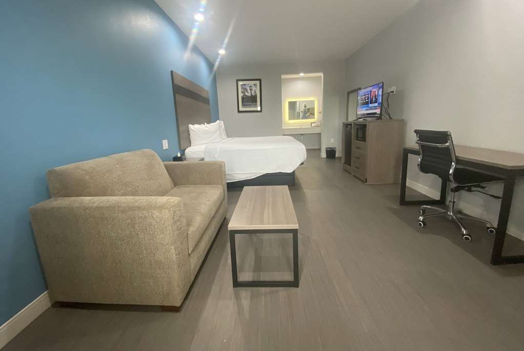 Baymont by Wyndham Freeport Texas - photo 16