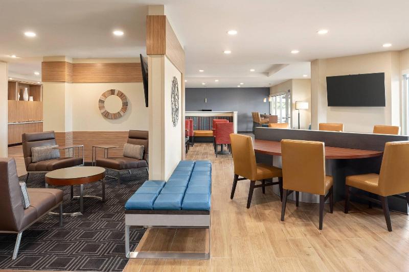TownePlace Suites by Marriott Janesville - photo 8
