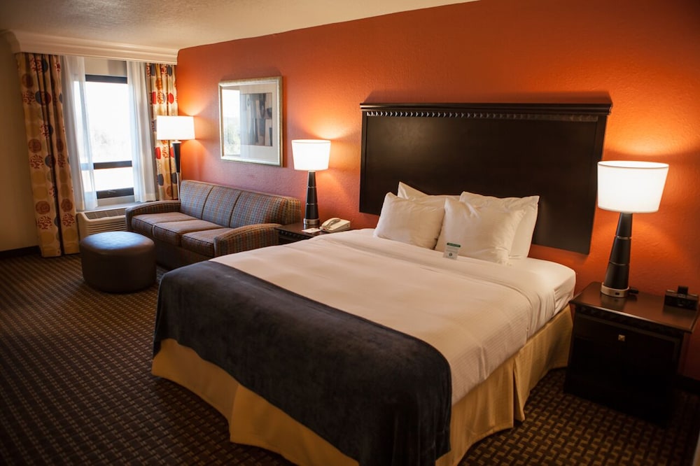 Decatur Conference Center & Hotel - photo 11