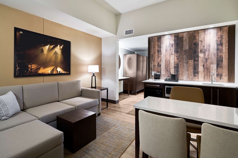 Embassy Suites by Hilton Nashville Downtown - photo 45