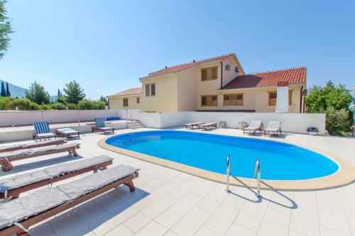 Apartments Meridiana 2 — 4-Star Luxury Hotel in Orebic, Croatia