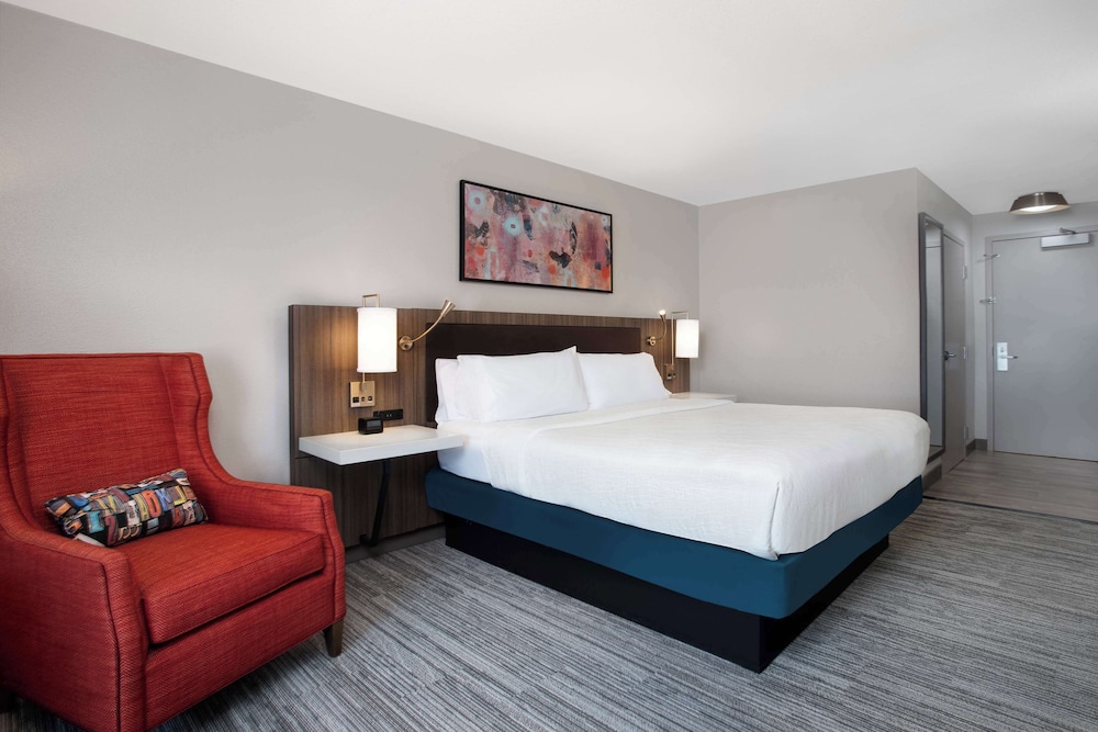 Hilton Garden Inn Omaha West - photo 13