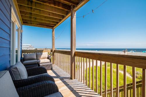 Mead Us At The Beach by Oak Island Accommodations - photo 21